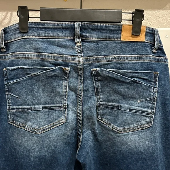 BKE Dark Blue Bootcut Jeans - Picture 6 of 11